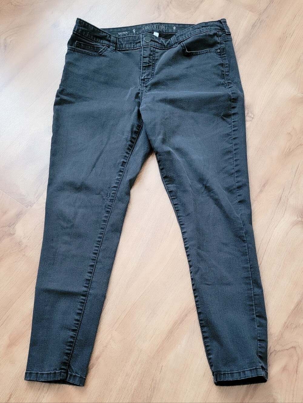 Jennifer Lopez Skinny Jeans in Dark Gray Denim Size 12 Petite